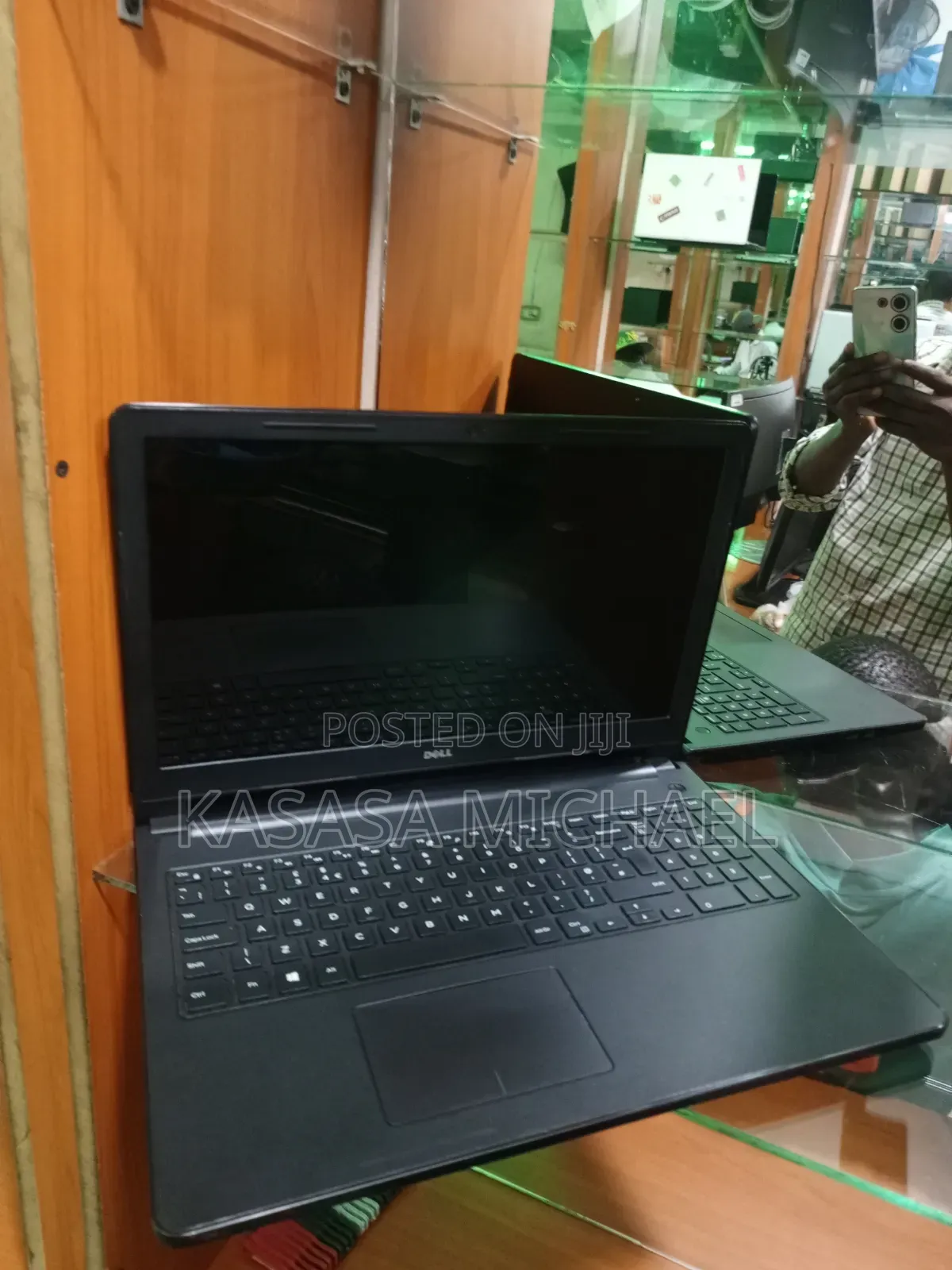 Laptop Dell Inspiron 3467 8GB Intel Core i5 HDD 500GB