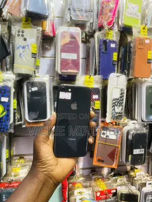 Apple iPhone 8 64 GB Black