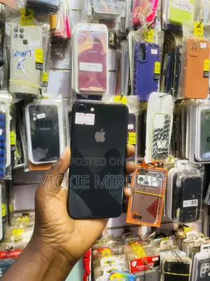 Apple iPhone 8 64 GB Black