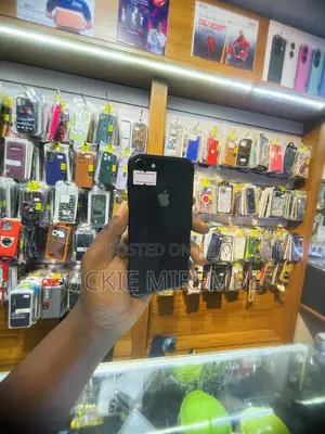 Apple iPhone 8 64 GB Black