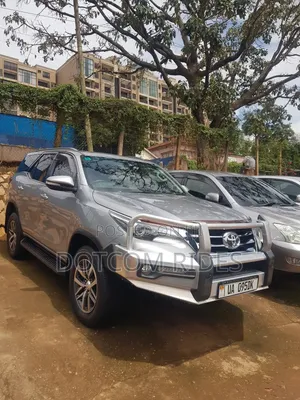 Toyota Fortuner 2.7 RWD 2015 Silver