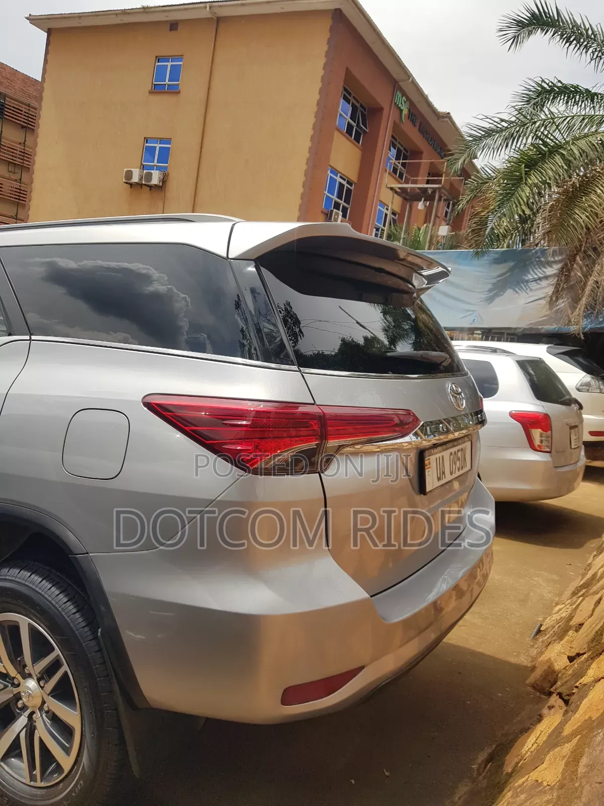 Toyota Fortuner 2.7 RWD 2015 Silver