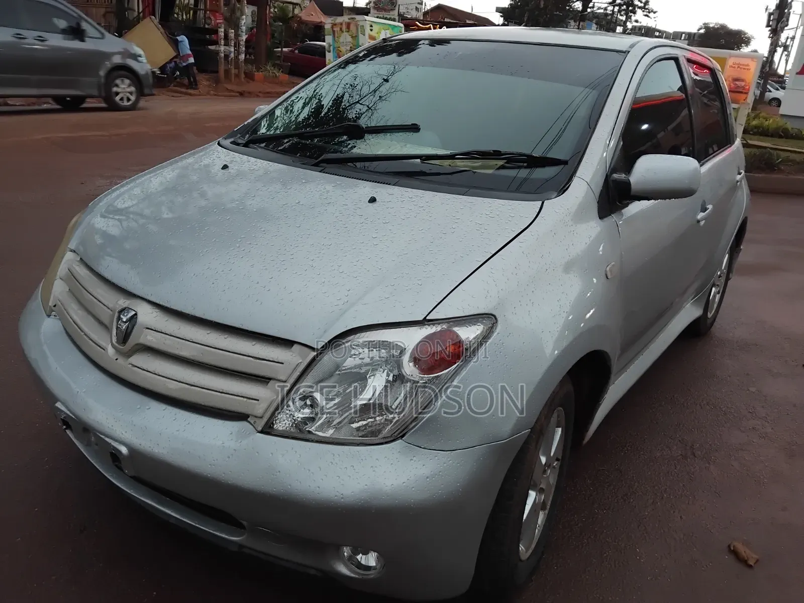 Toyota IST 2003 Silver