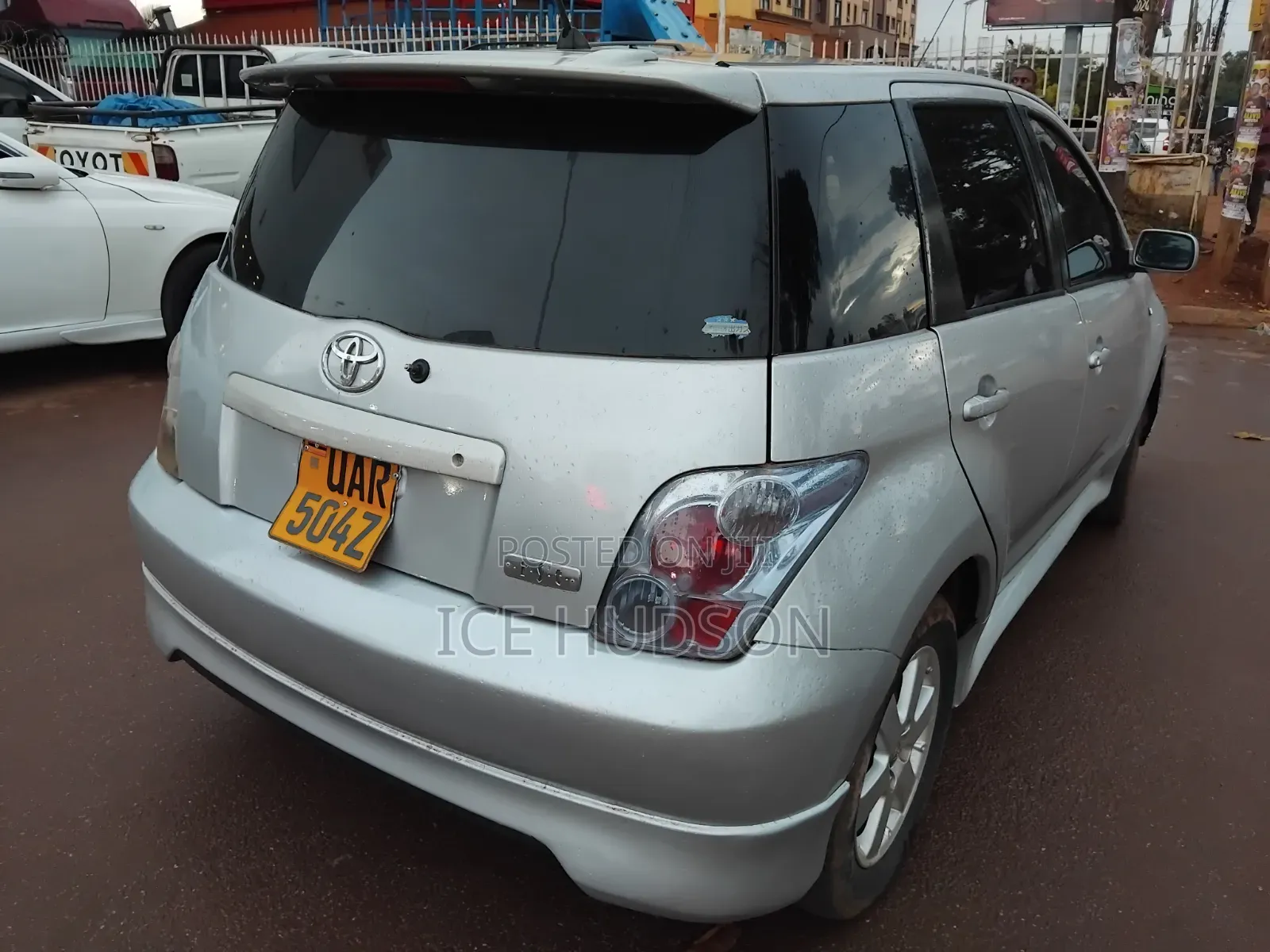 Toyota IST 2003 Silver