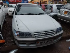 Toyota Corona Premio 2001 White