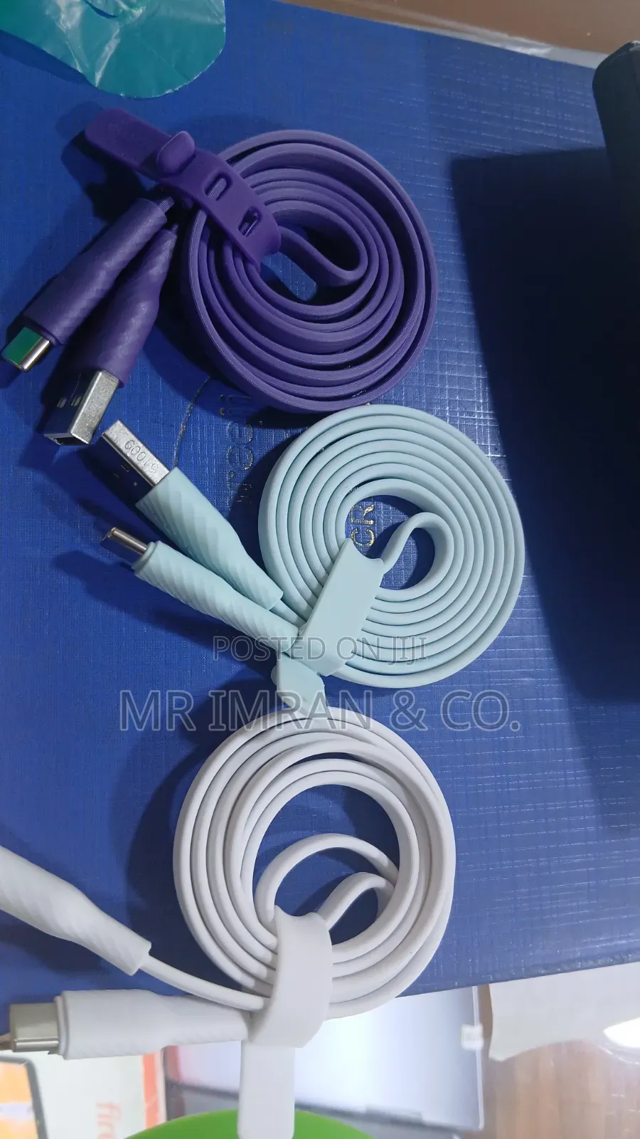 Coiled, Flat-Wire Fast-Charging Data Cables
