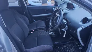 Toyota IST 2005 Silver