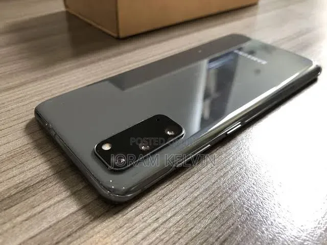 Samsung Galaxy S20 128 GB Gray