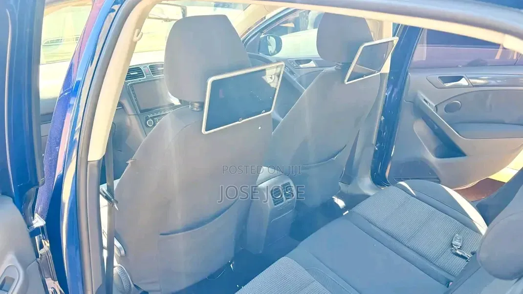Volkswagen Golf 2011 Blue