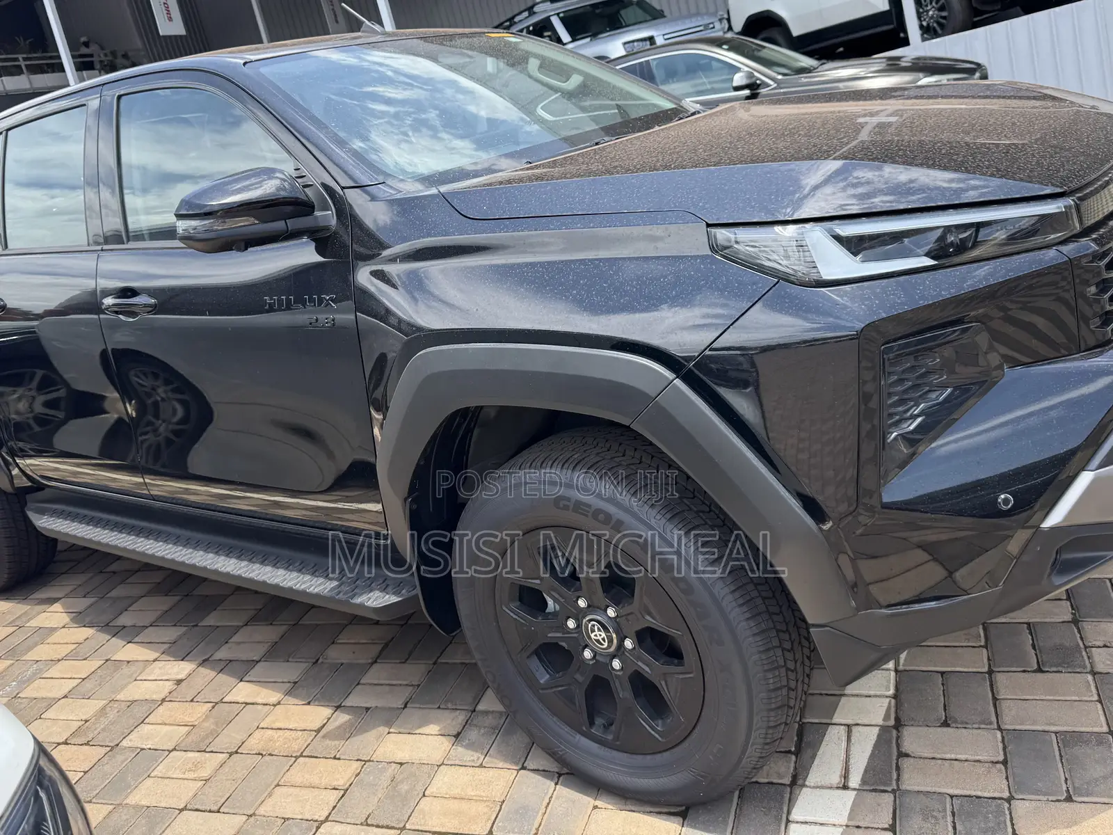 New Toyota Hilux 2025 Black