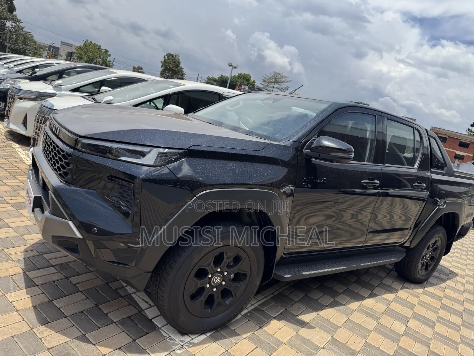 New Toyota Hilux 2025 Black