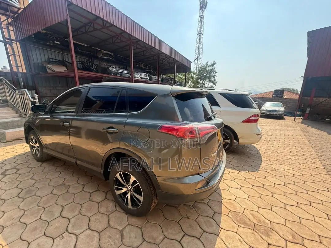 Toyota RAV4 2015 Gray