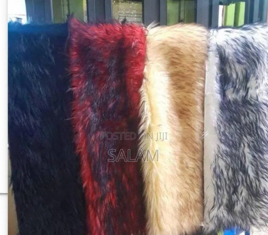 Luxury Faux Fur Car Dashboard Cover – Anti-Glare & Anti-Slip
