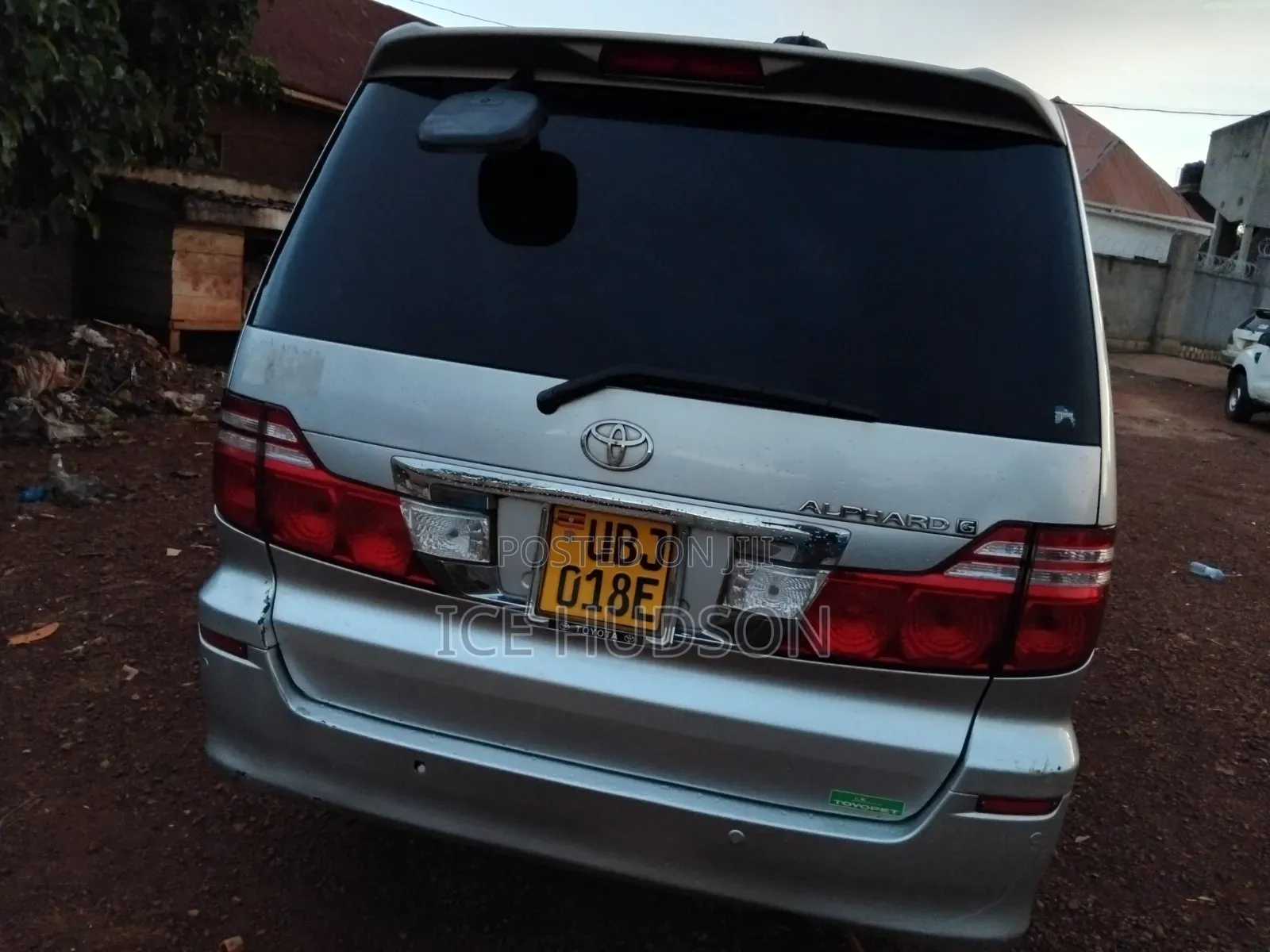 Toyota Alphard 2005