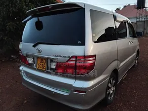 Toyota Alphard 2005