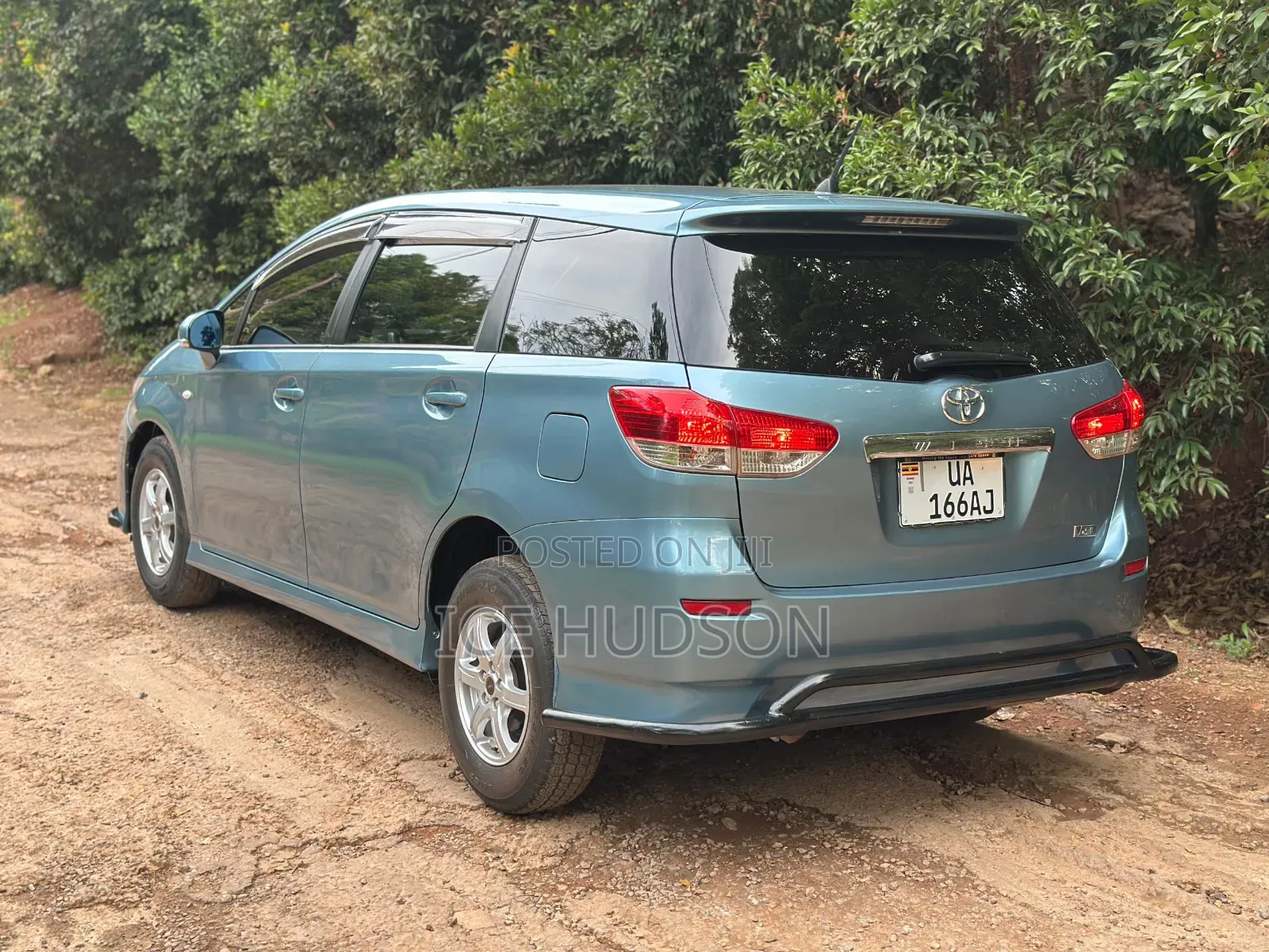 Toyota Wish 2011 Blue