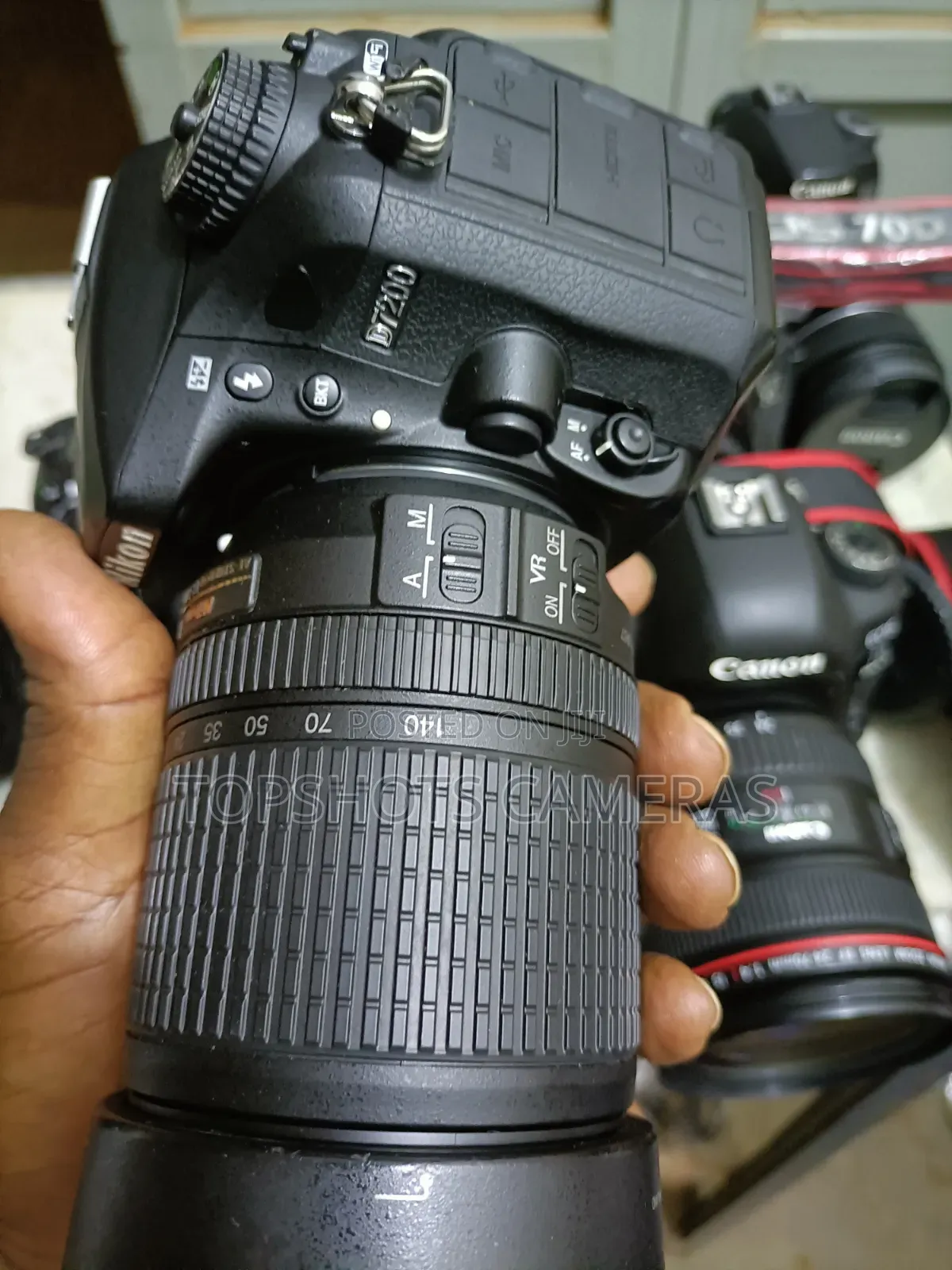 Nikon D7200 With 18-140mm Lens