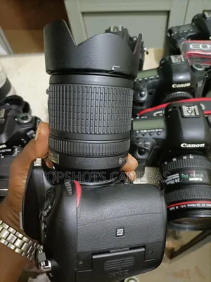 Nikon D7200 With 18-140mm Lens