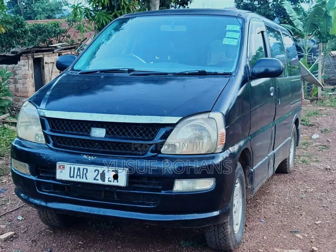 Toyota Regius 1998 Black
