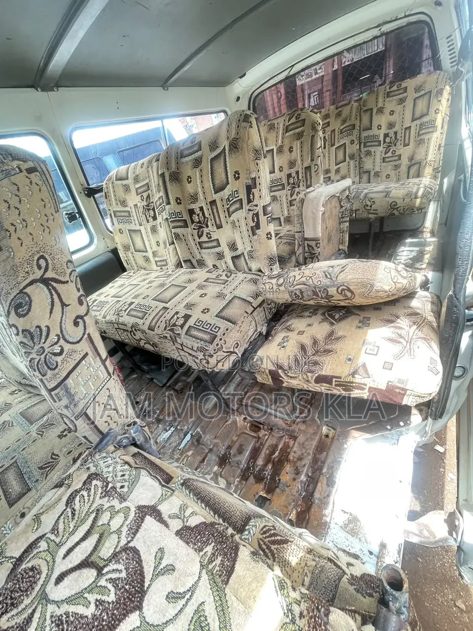 Toyota HiAce 1998 White