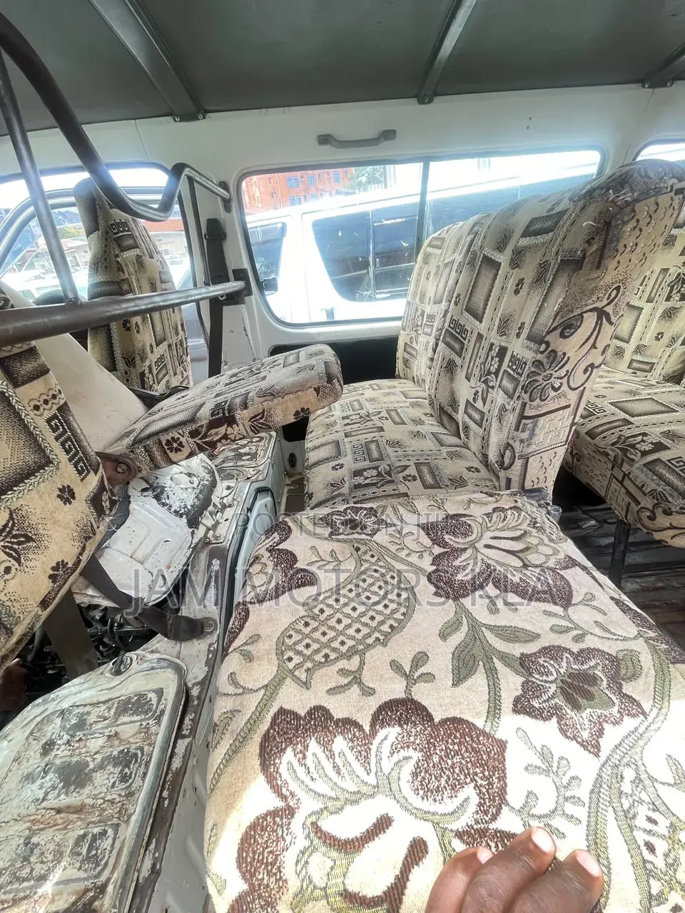 Toyota HiAce 1998 White