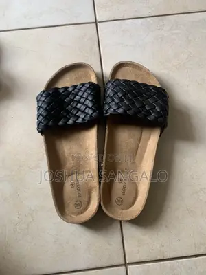 Bodyguide 41/42 Ladies Shoe