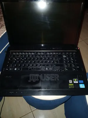Laptop Sony VAIO VPC-F22M1E 6GB Intel Core i5 HDD 500GB