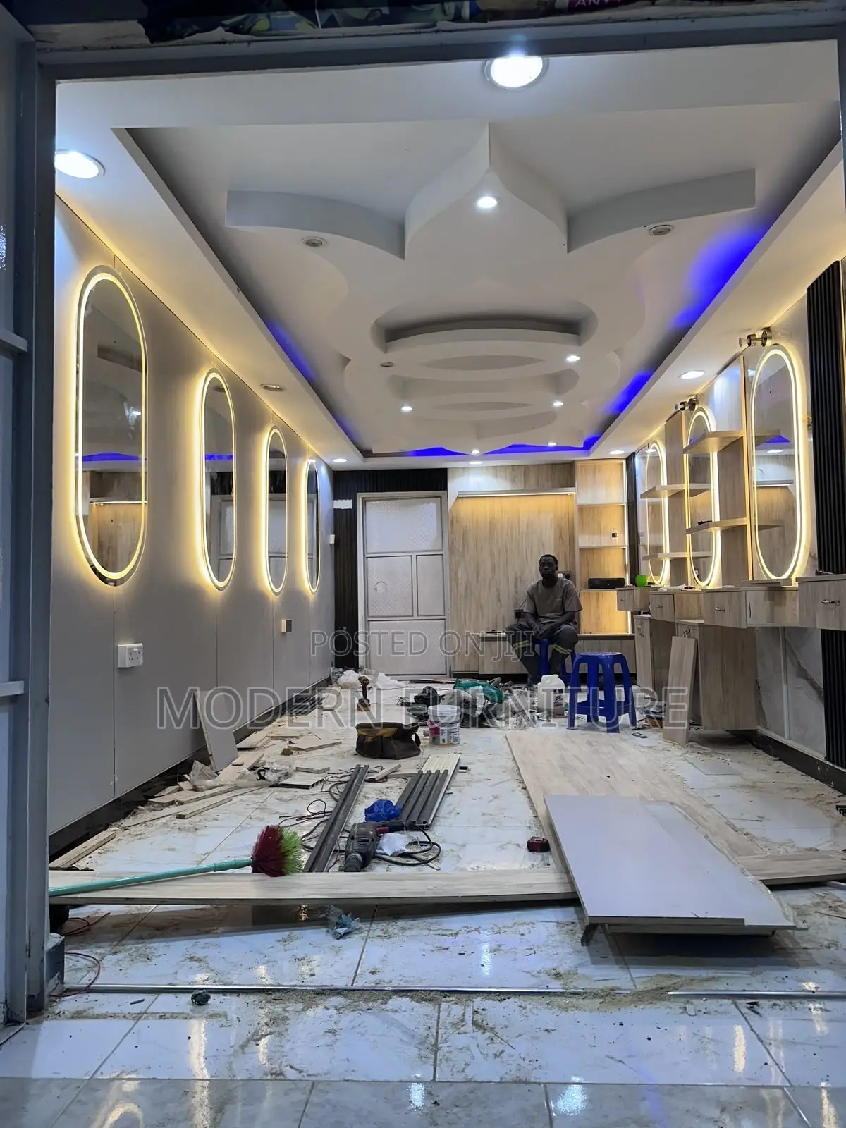 Salon Set Up