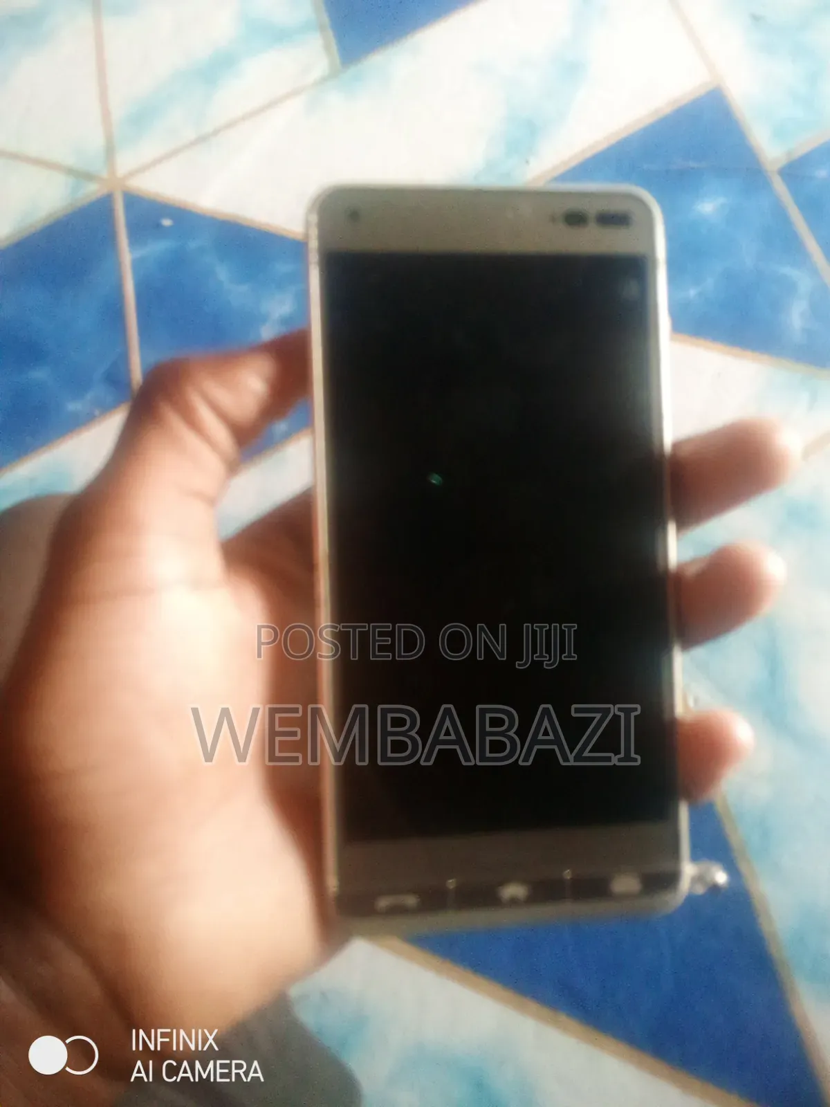 Kyocera Basio 3 KYV43 32 GB White