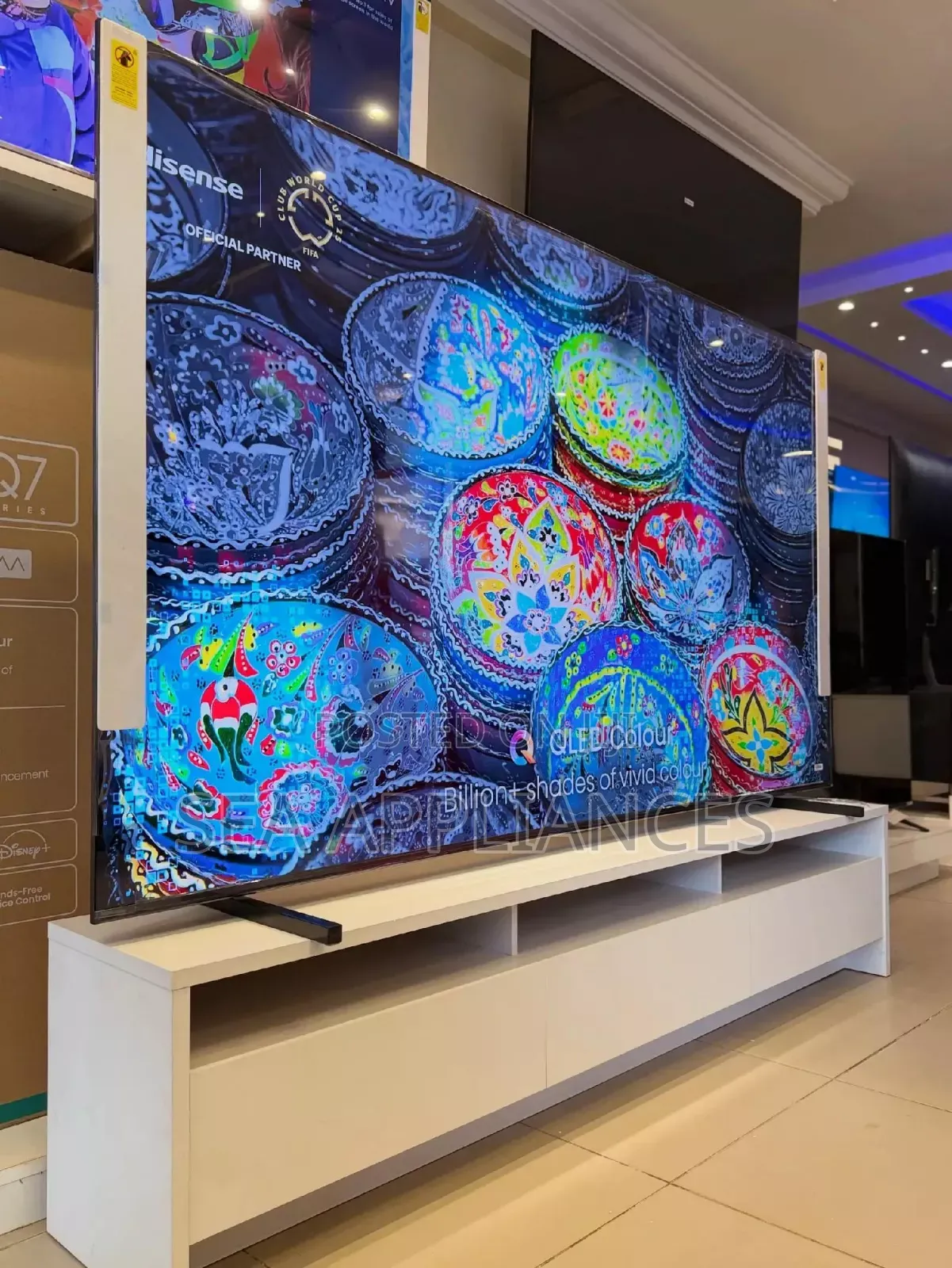 Hisense 100 RGB