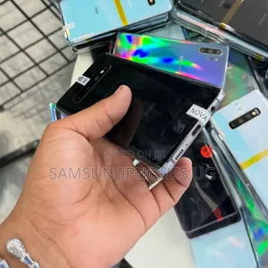 New Samsung Galaxy S10 128 GB White