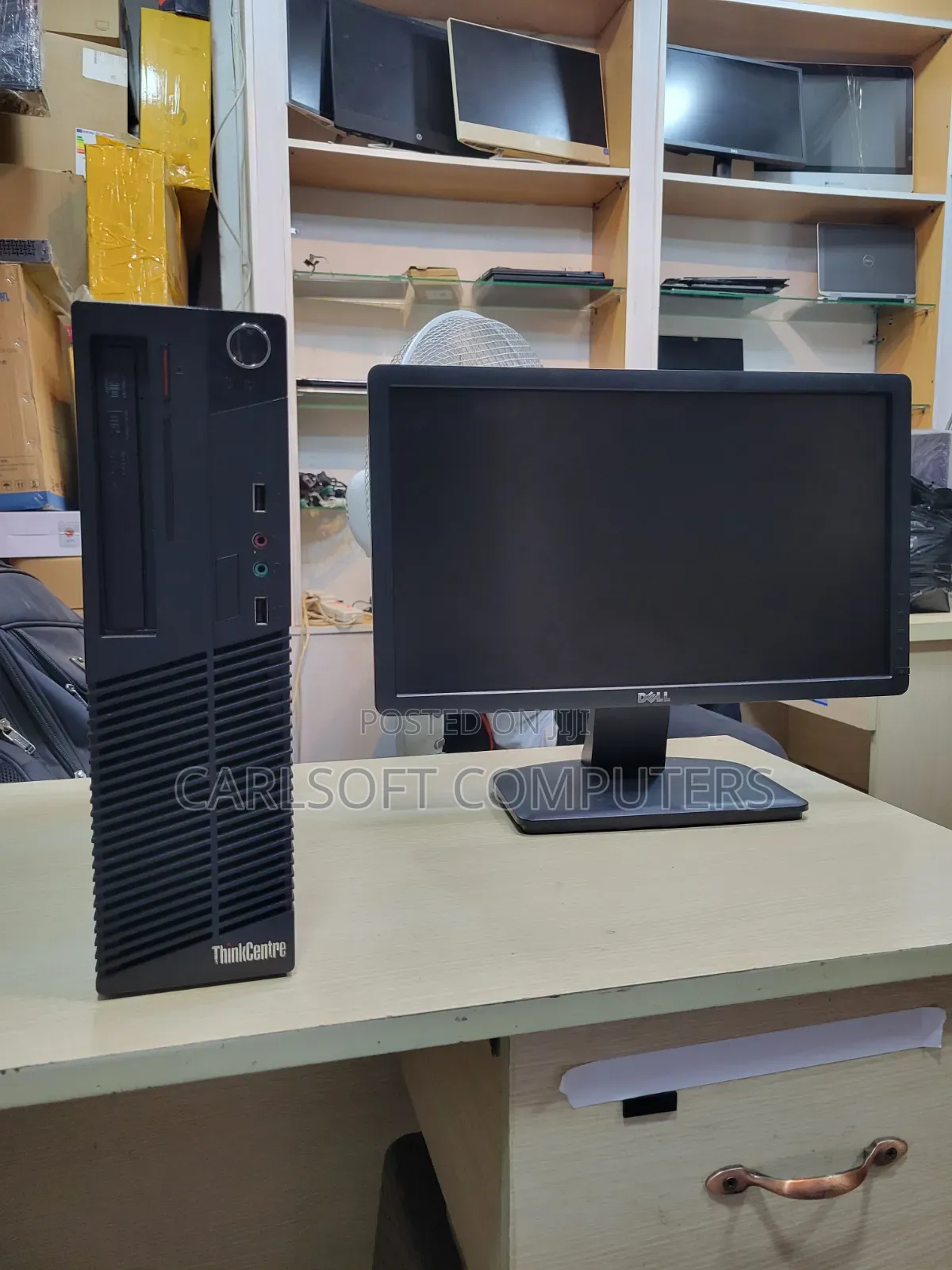 Desktop Computer Lenovo 4GB Intel Core i3 HDD 500GB