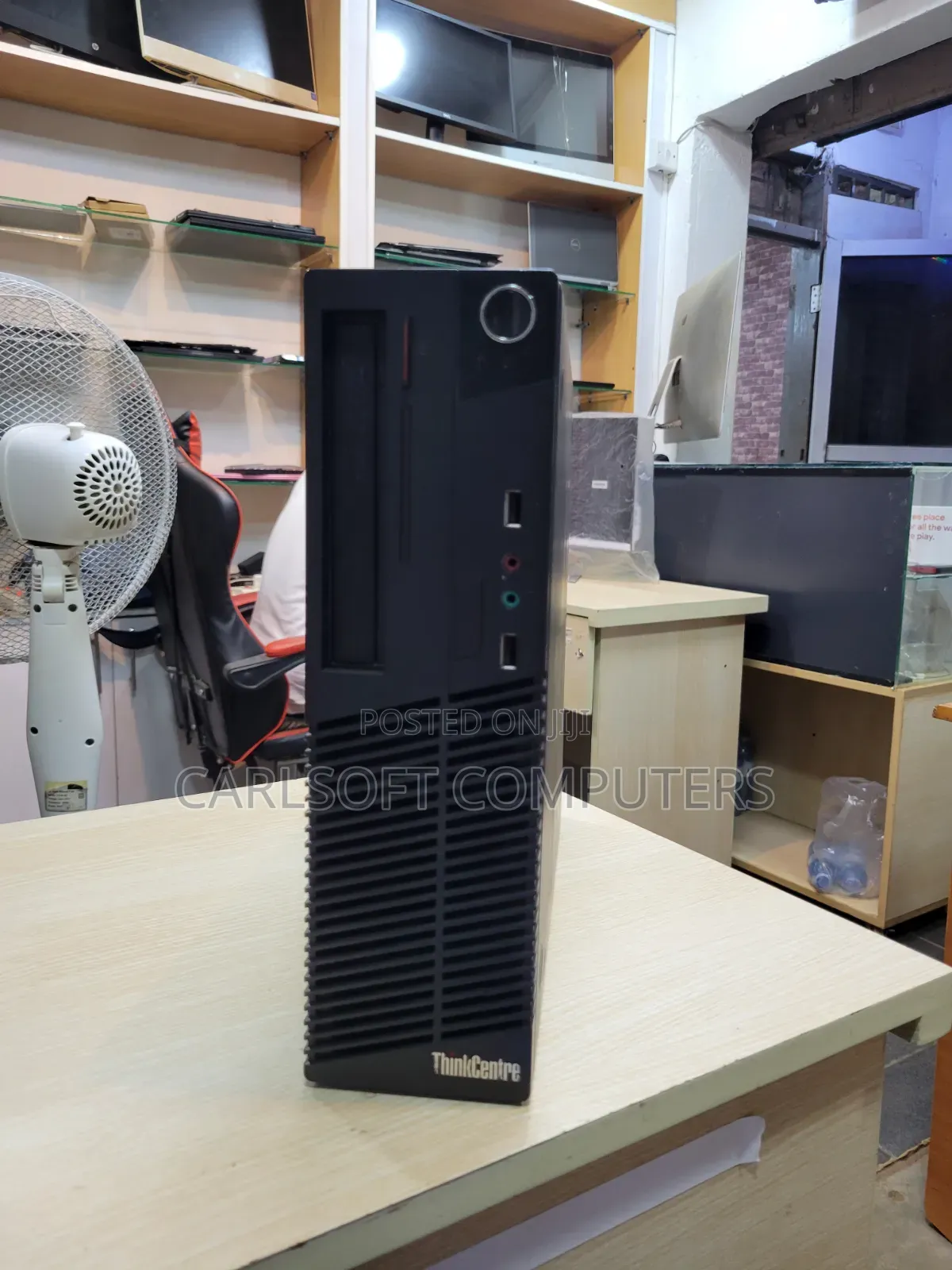 Desktop Computer Lenovo 4GB Intel Core i5 HDD 500GB