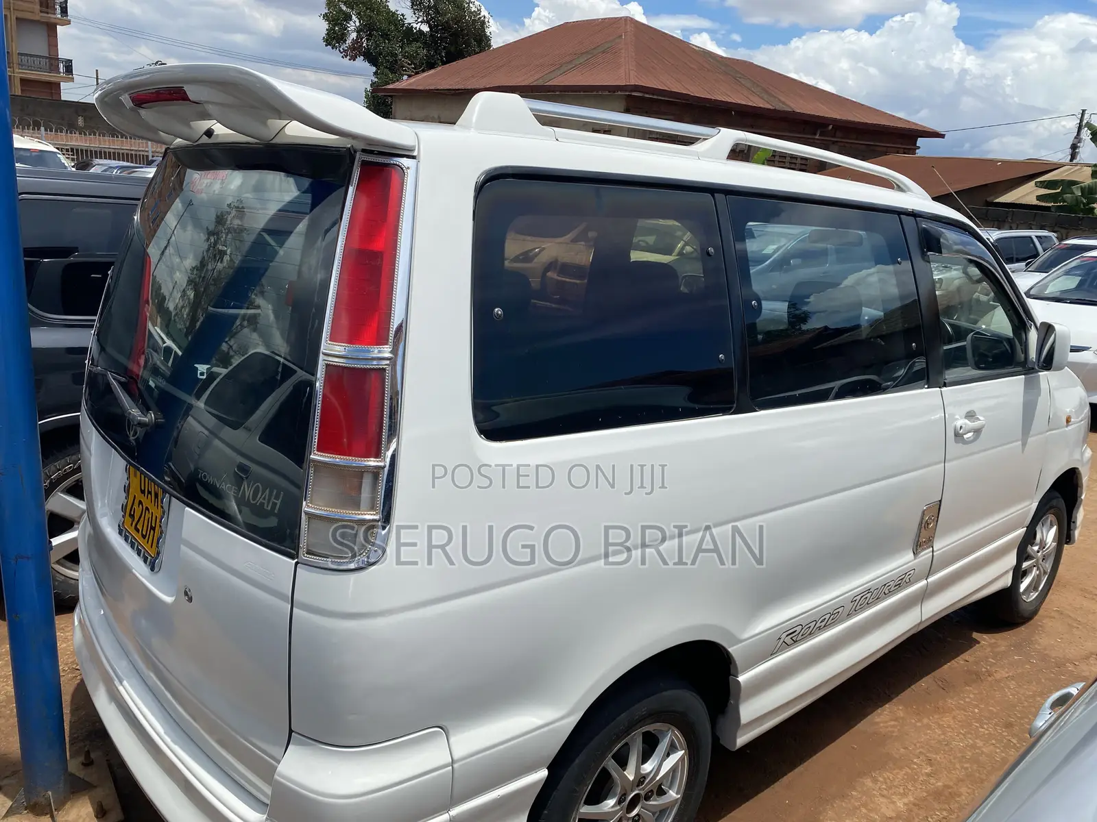 Toyota Noah 2.0 FWD (8 Seater) 2003 Black