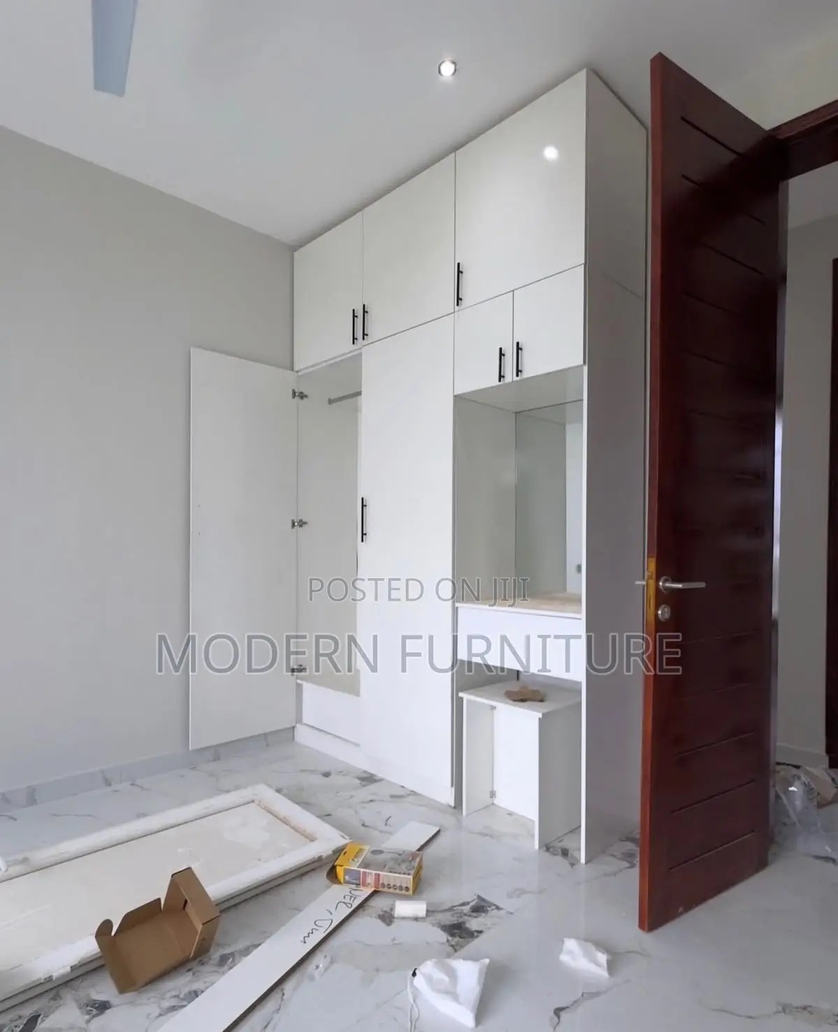 Large Master Bedroom Wardrobe