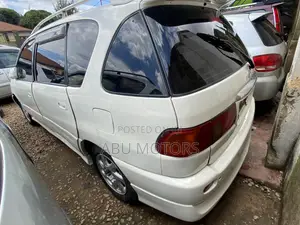 Toyota Ipsum 1999 White