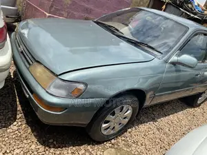 Toyota Corolla 1998 Gray