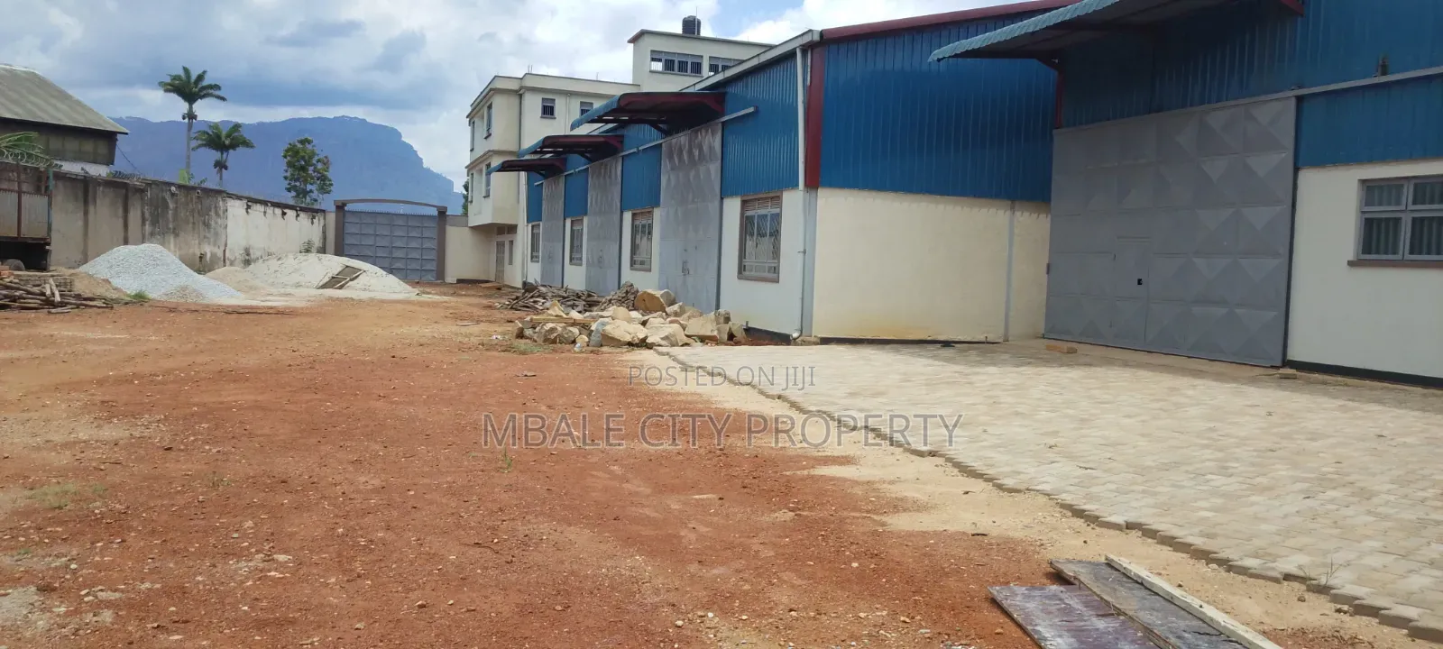 Warehouse, Club, Stores and Office Space for Rent in Mbale City