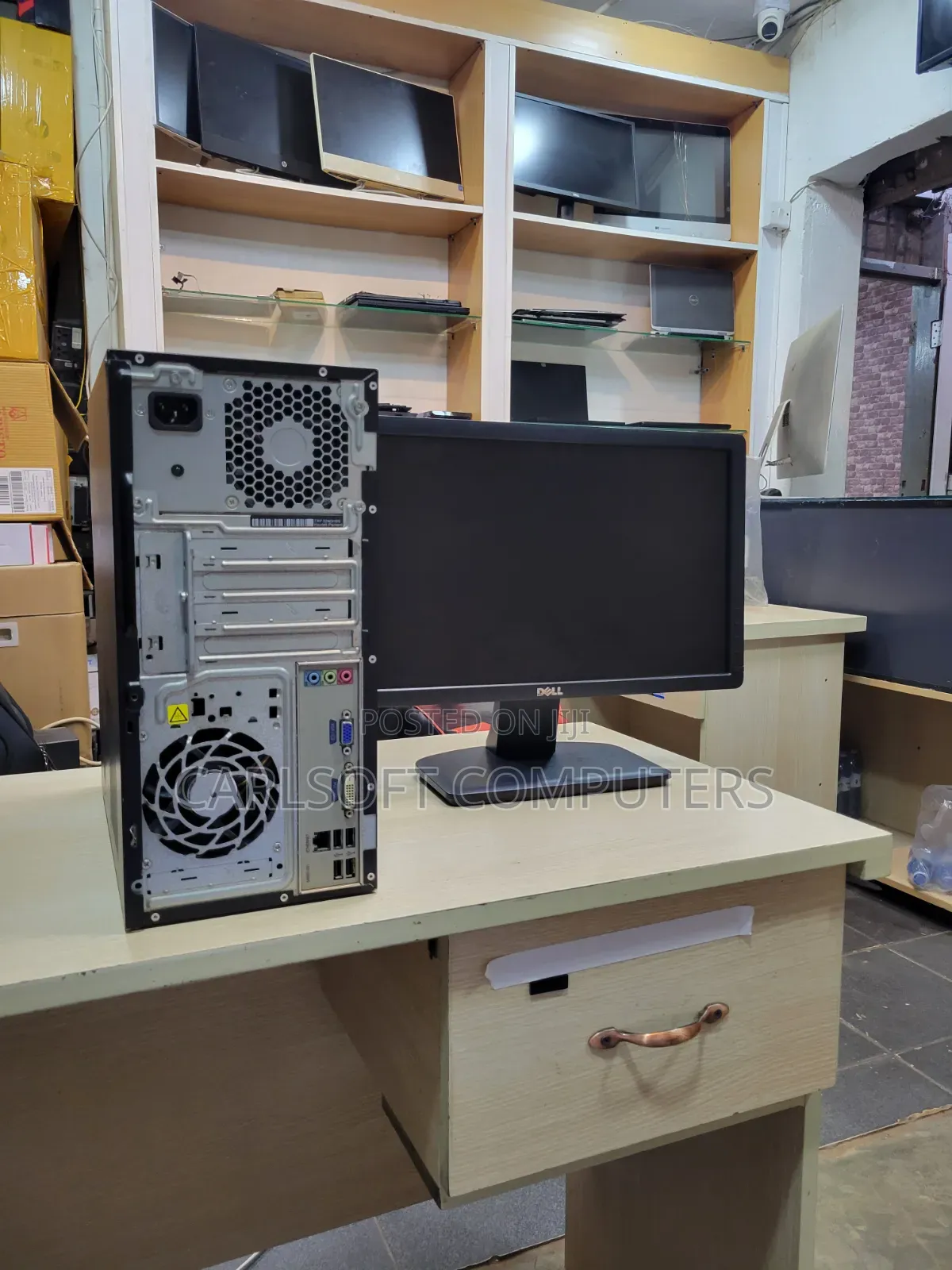 Desktop Computer Dell 4GB Intel Core i3 HDD 500GB