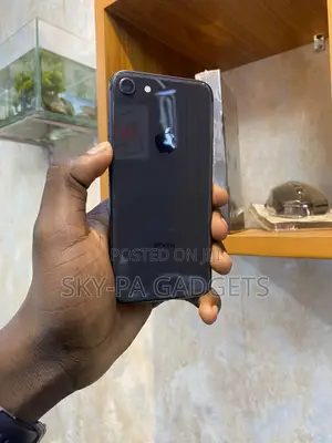 New Apple iPhone 8 64 GB Black