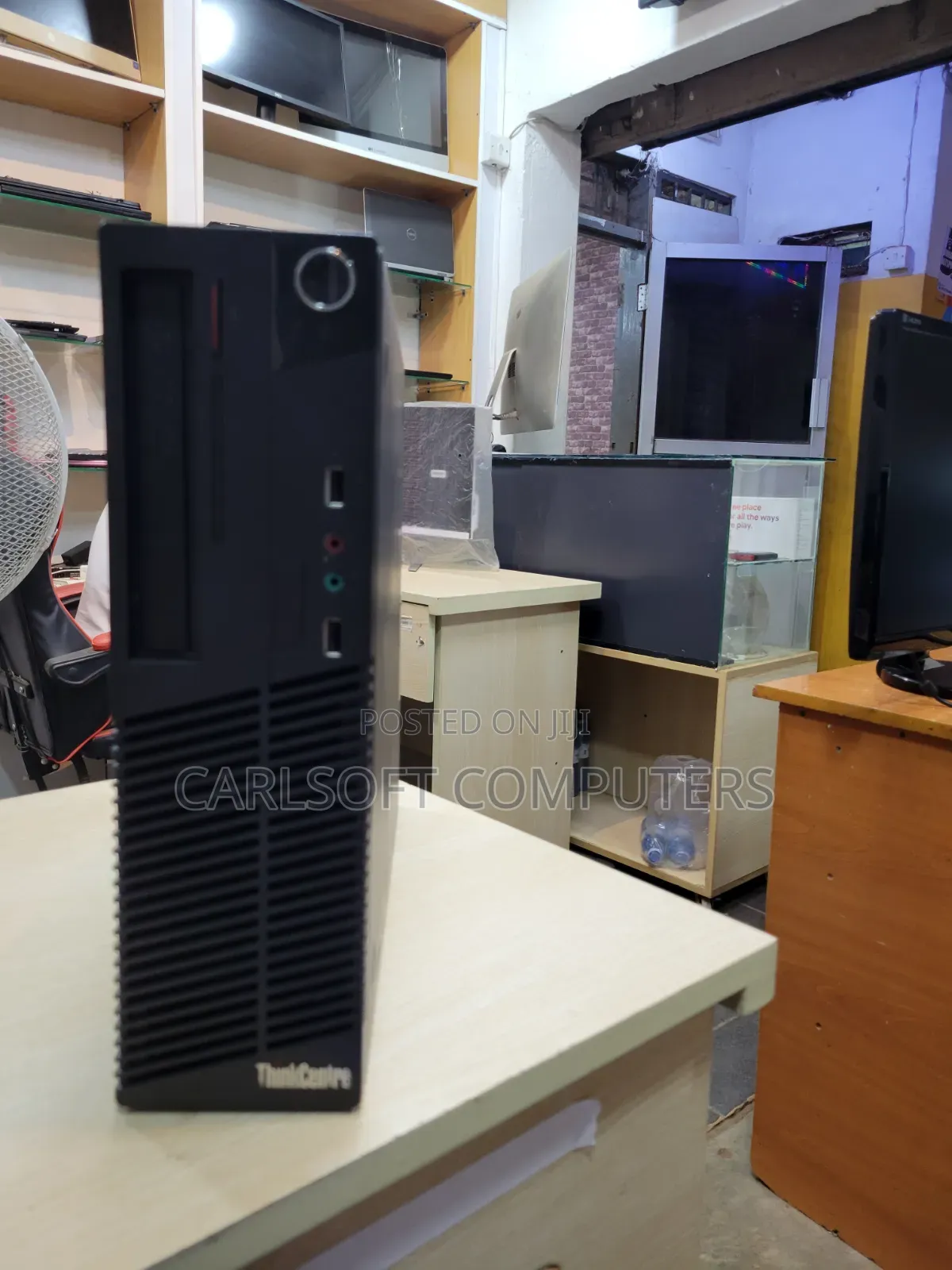 Desktop Computer Lenovo 4GB Intel Core i3 HDD 500GB