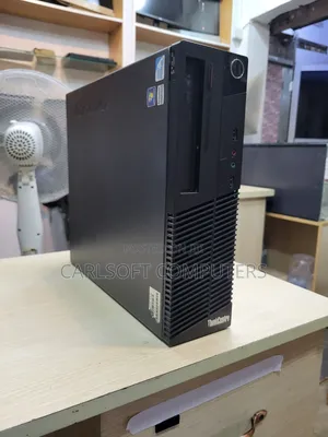 Desktop Computer Lenovo 4GB Intel Core i3 HDD 500GB