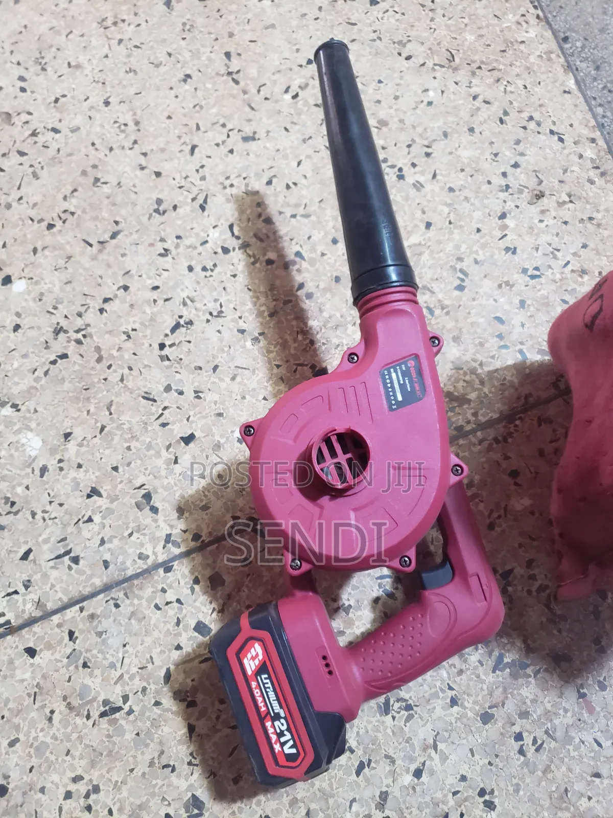 Rechargeble Blower