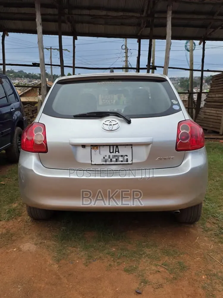 Toyota Auris 2007 Silver