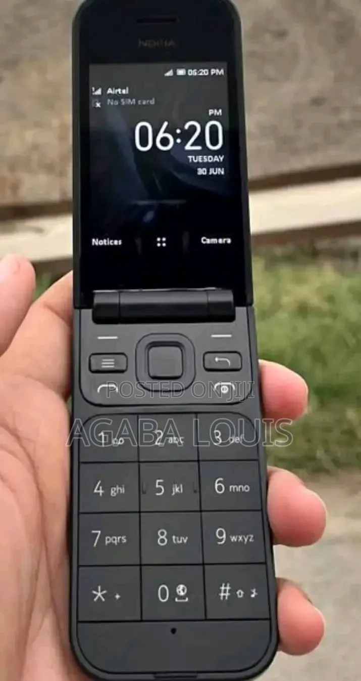 New Nokia 2720 Flip 512 GB Black