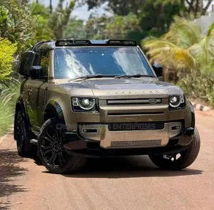 Land Rover Defender V8 2023