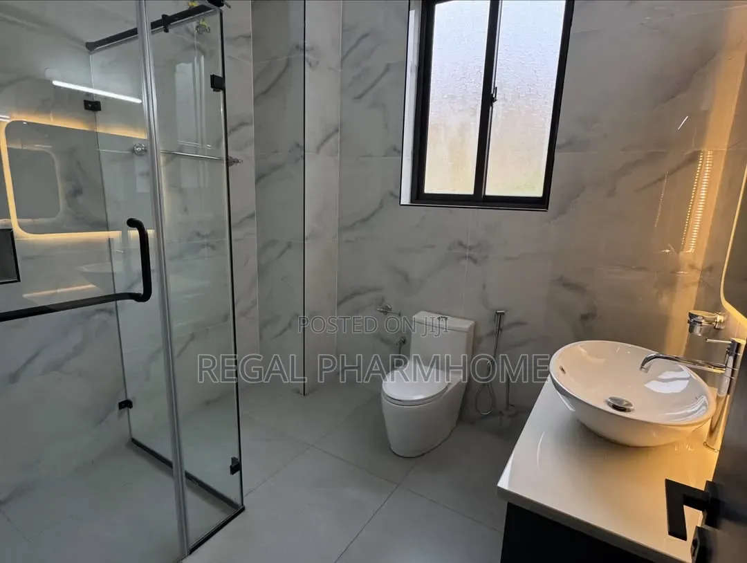 4bdrm Duplex in Munyonyo, Central Division for rent