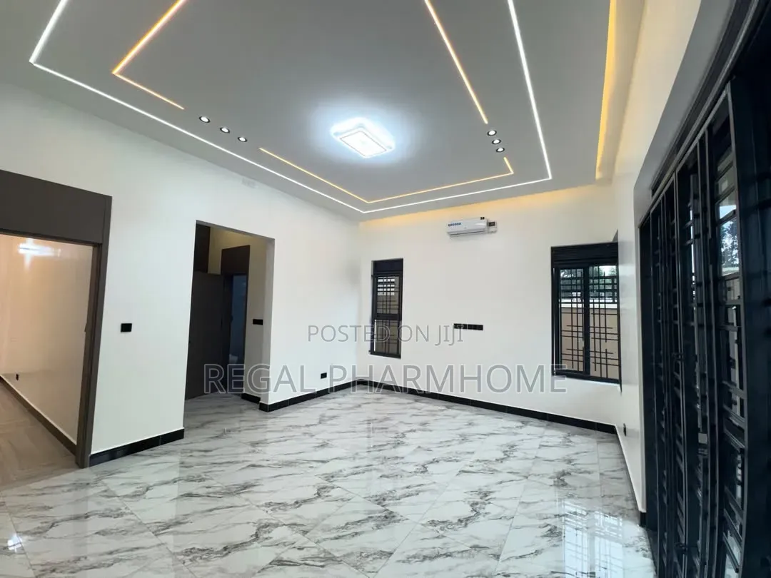 4bdrm Bungalow in Ntinda, Central Division for rent