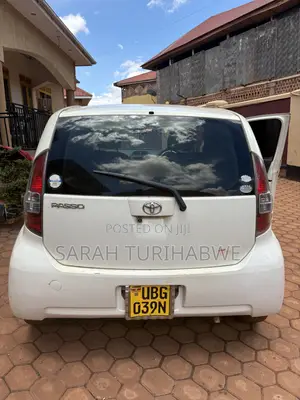 Toyota Passo 2006 White