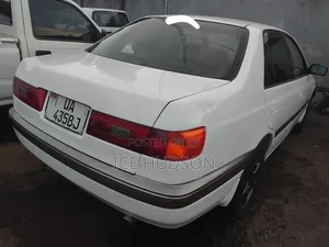 Toyota Corona Premio 2000 White